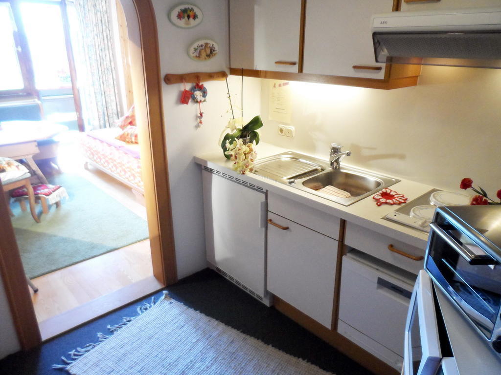 Apartamento Haus Brunneck Warth  Habitación foto